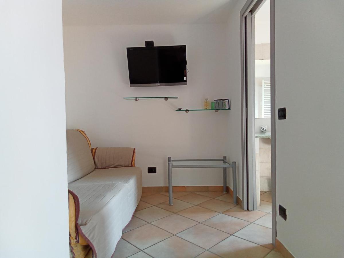 IseoLakeRental - Cà Negra Costa Volpino Bagian luar foto