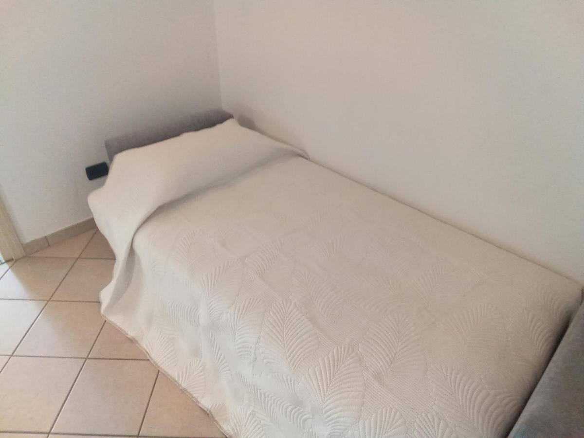IseoLakeRental - Cà Negra Costa Volpino Bagian luar foto