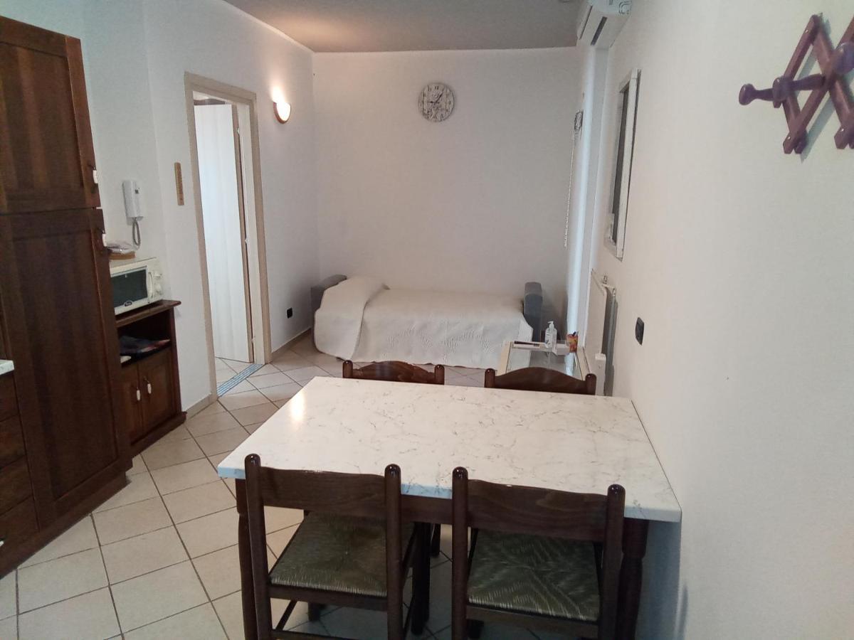 IseoLakeRental - Cà Negra Costa Volpino Bagian luar foto