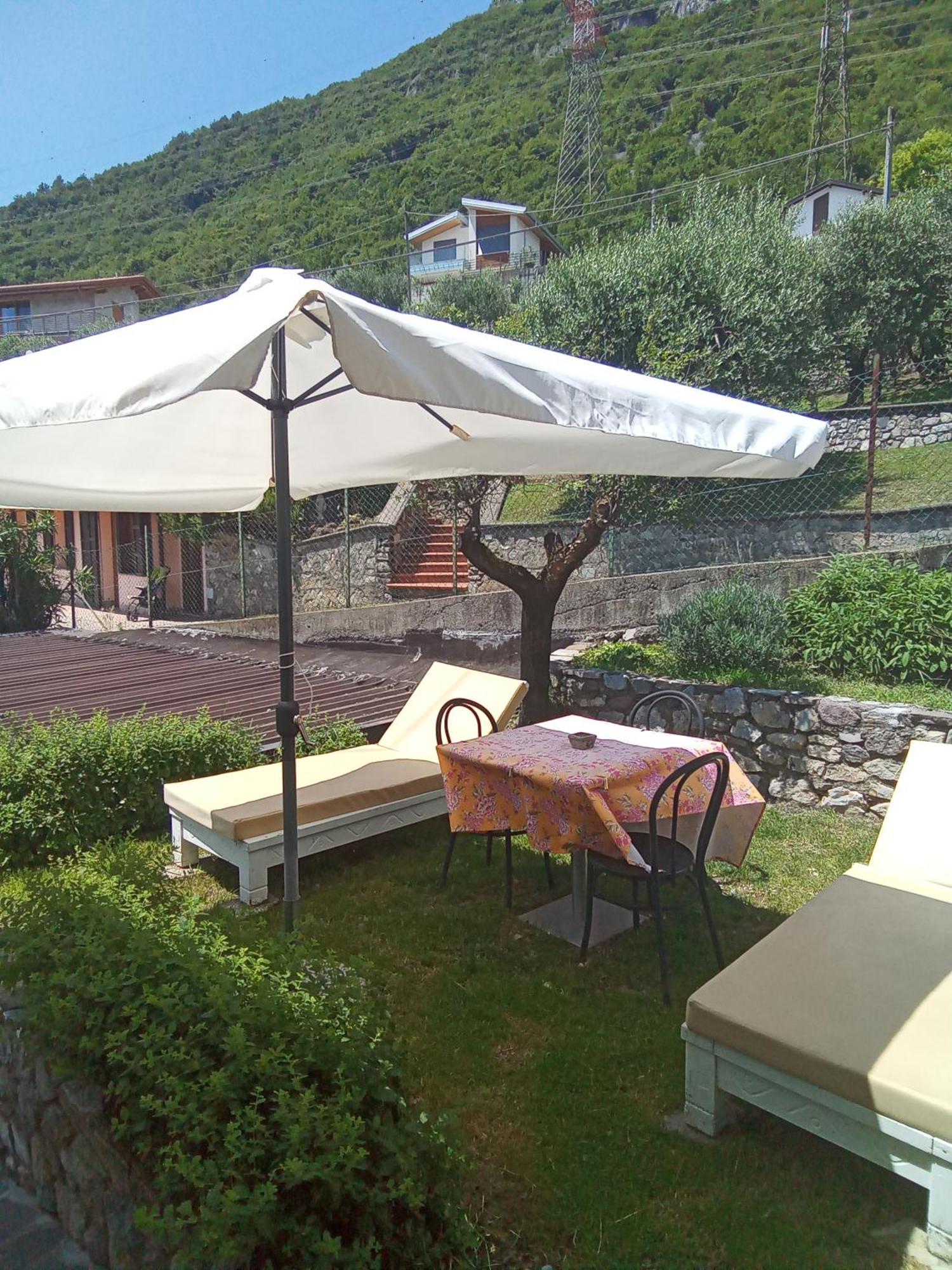 IseoLakeRental - Cà Negra Costa Volpino Bagian luar foto