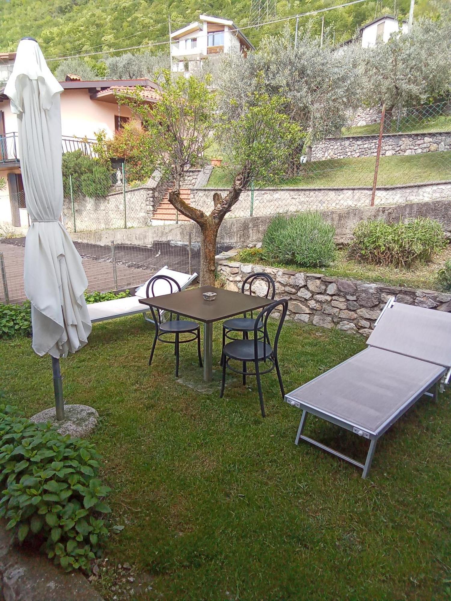 IseoLakeRental - Cà Negra Costa Volpino Bagian luar foto
